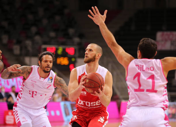 直接助攻队 直接助攻队