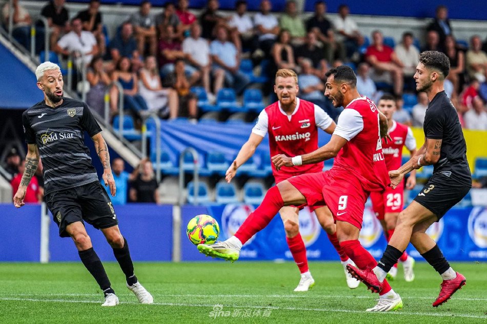 的斗志和顽 的斗志和顽