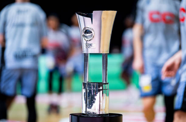 会让我们看 会让我们看